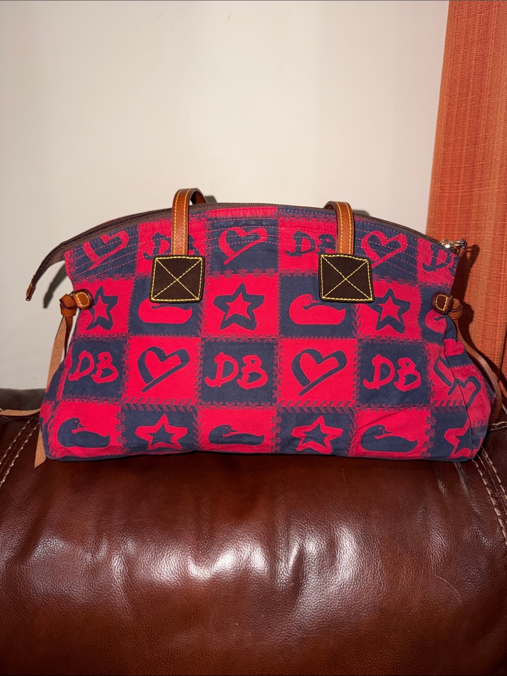 ‼️Vintage Dooney & Bourke Heart Shoulder Bag - Picture 4 of 9